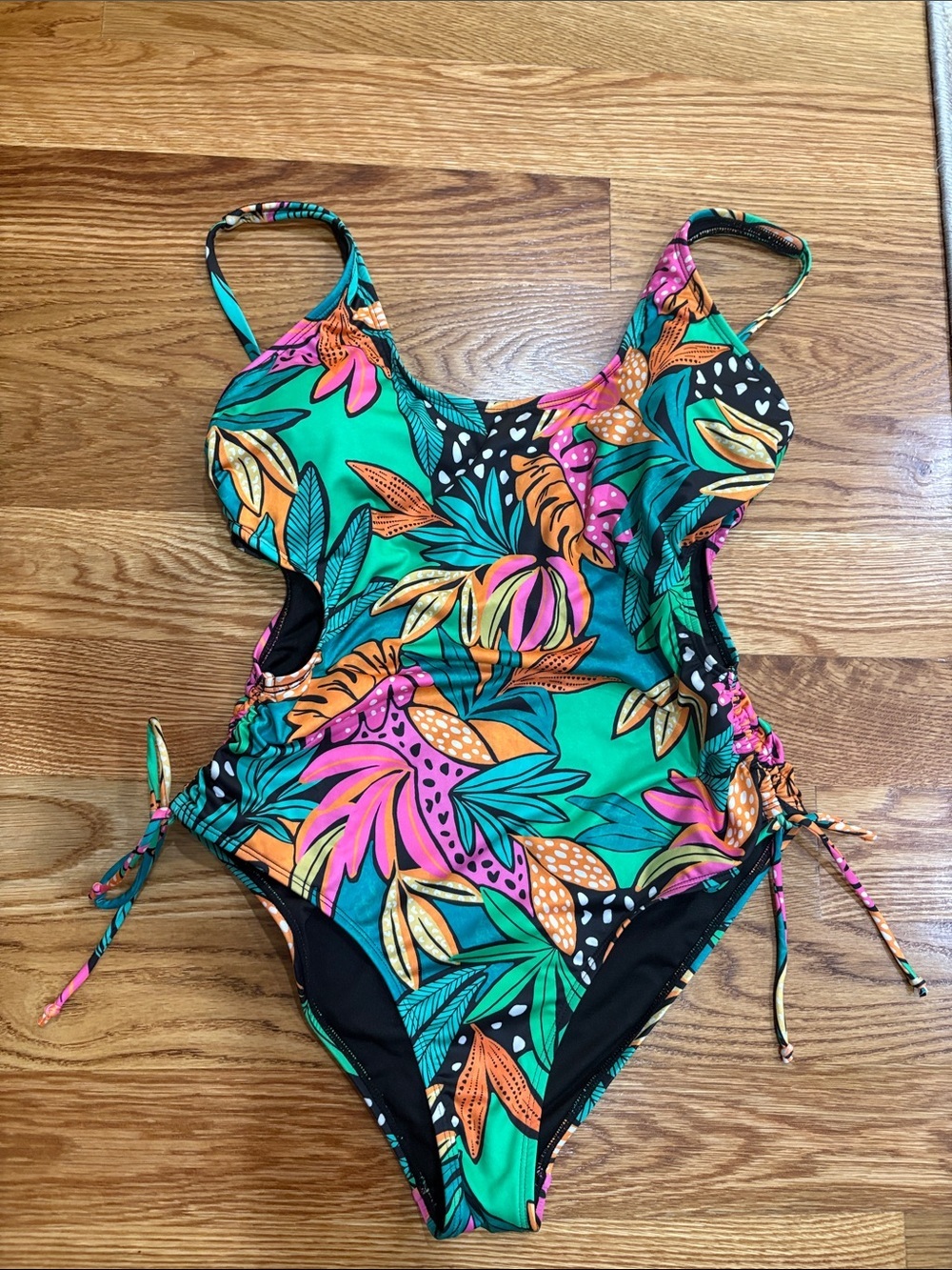 Hurley tropical floral cut out one piece swimsuit Lowe back bra strap closure L